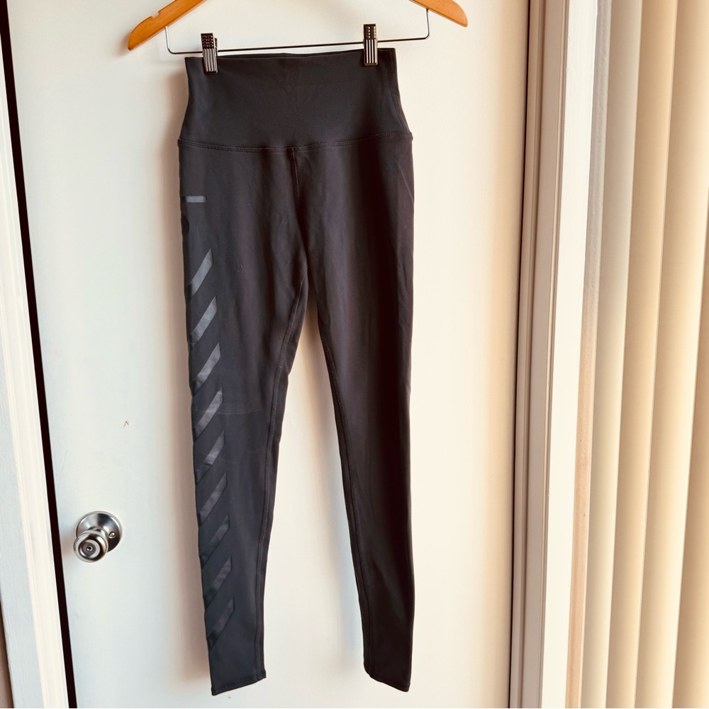 ALO Yoga Women’s Gray Legging Size: XS